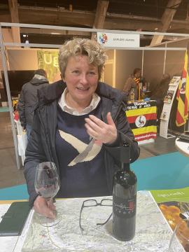 IMG-1202c01b6e335dbc32b8d5fcd38cd88c-V (002)